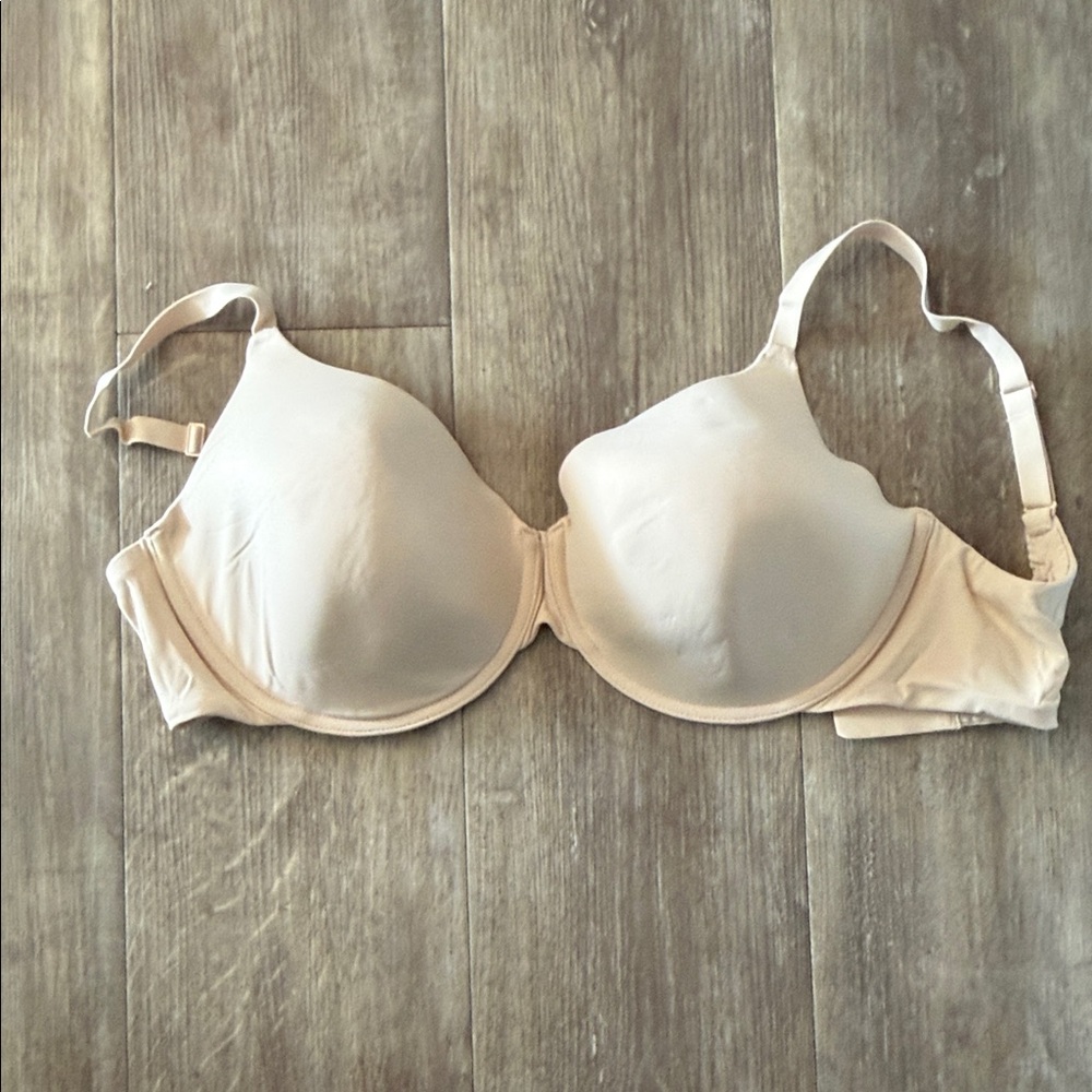 Skims fits everybody T-Shirt Bra in Nude